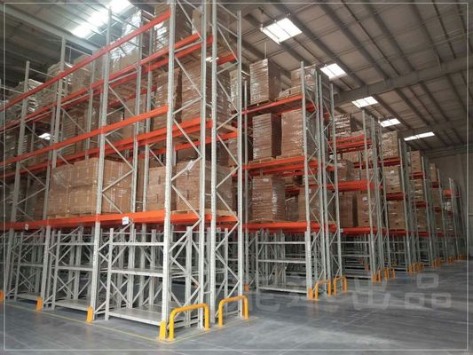 Dexion Solution de stockage de style standard