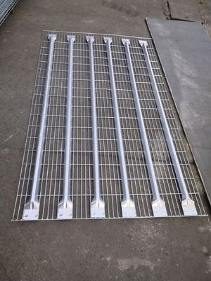 Entrepôt de stockage Plateaux de treillis métalliques galvanisés 100 kg-2500 kg Capacité de chargement